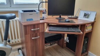 Predám PC stolík - 1