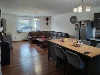 Predaj:Prerobený 4-izbový RODINNÝ DOM, pozemok 792 m2, Sučan