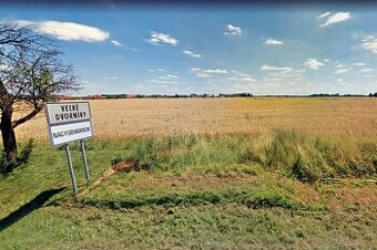 PONÚKNITE NA PREDAJ POĽNOH.PÔDU, VEĽKĖ DVORNÍKY