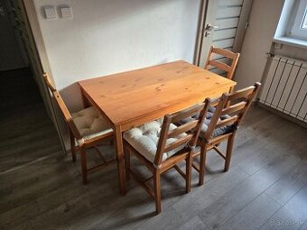 Predám kuchynský stôl a 4 stoličky - IKEA