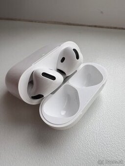 Apple AirPods 4