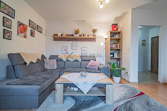 SKVELÁ PRÍLEŽITOSŤ Na predaj krásny 3i byt so záhradkou.