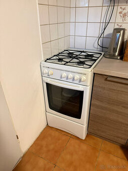 Predám sporák Mora 2470