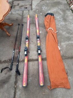 Predám lyže a lyžiarky