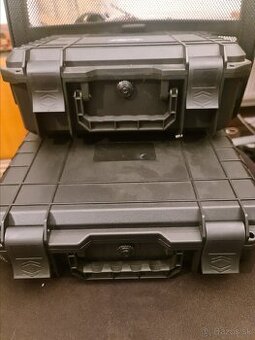 Predám 2ks kufríky z ABS plastu