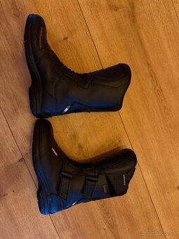 Motorkárske čižmy Vanucci  veľkosť 38