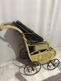 Starožitný kočík