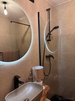 VYMENÍM  prerobený 2 IZBOVÝ BYT