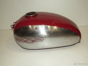 Jawa 250 350 panelka nádrž