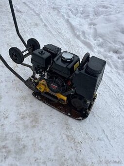 Vybračná doska Bomag BP 10/35  Honda