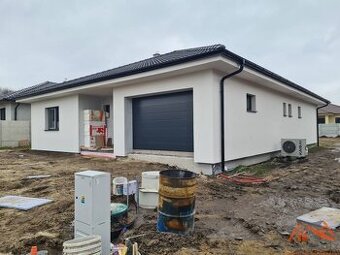 NOVOSTAVBA ( PROJEKT) čoskoro vo výstavbe Bajč 