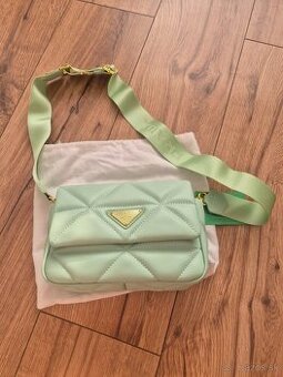 Nova kabelka crossbody PRADA green