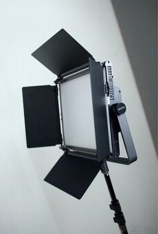 NEEWER 1200 RGB LED – nové, len vyskúšané