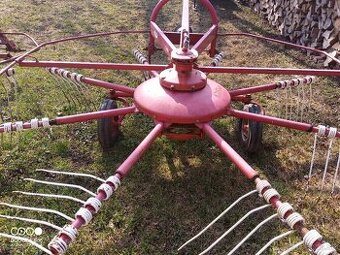 Zhrňovač sena 3, 1m