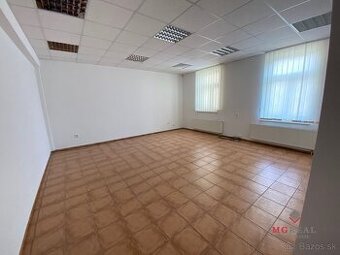 Kancelária na prenájom Topoľčany centrum