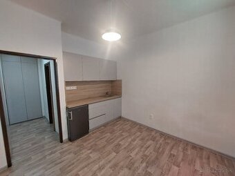 Prenájom garsónky v centre Zvolena