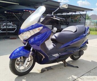Suzuki Burgman 200, 13,5KW, r.v.2009