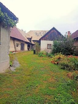 Predaj, rodinný dom s veľkým pozemkom vhodný na podnikanie