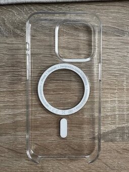 Apple iPhone 15 pro Clear Case with MagSafe