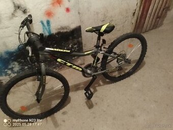 Cestný bicykel