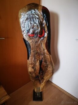 Socha - žena