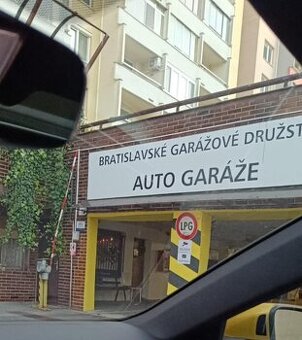 Prenájom garažového státia