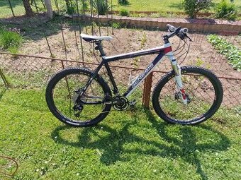 Karbónový bicykel