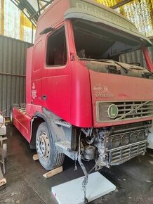 Predám na diely Volvo FH12 460 - 1