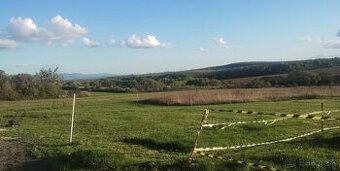 STAVEBNÝ POZEMOK - LORINĆÍK