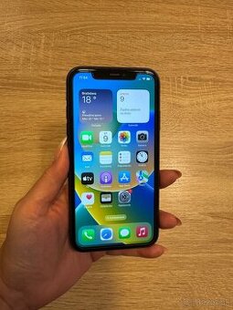 Predám iPhone 11, 64 GB čierny