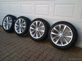 Originálna zimná sada Škoda Superb s pneu 235/45 R18