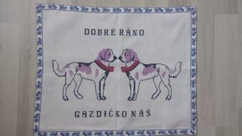 Vyšívaná nástenná dekorácia