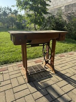 Stol Singer bez stroja