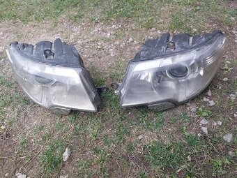 predné svetlá Superb II