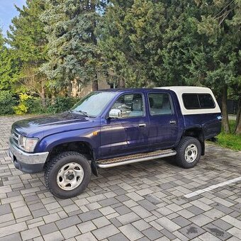 Hilux 2,4td 4x4 SR5