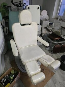 Elektrické Pedikérské křeslo AKCE 1 motor bílé ionto comed