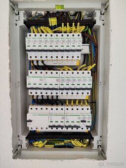 Kamerové systémy, siete, elektroinštalácie - elektrikár
