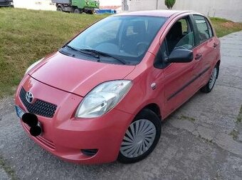 PREDÁM TOYOTA YARIS 1.3 VVTI 64KW S KLÍMOU M5