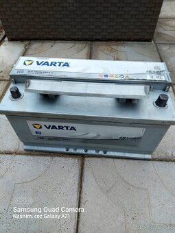 Autobateria 12v baterka 12v akumulator 12v varta 100