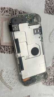 Predám priesvitné nintendo switch lite