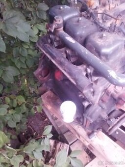 motor zetor 5201 trojvalec