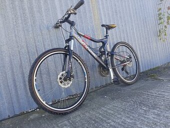 Celoodpruženy horsky bicykel