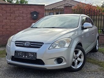 Kia ProCeed 1.4i / mod. 2009 / 130 tisíc KM
