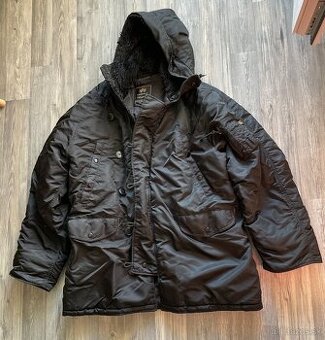 ALPHA INDUSTRIES PARKA - XL