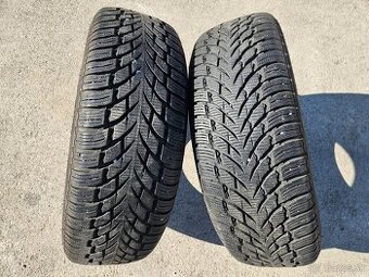 Predam 2ks zimne pneumatiky Nokian 215/65 r17