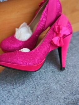 Spoločenské lodičky - 1