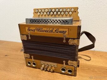 Heligonka Josef Hlaváček Louny