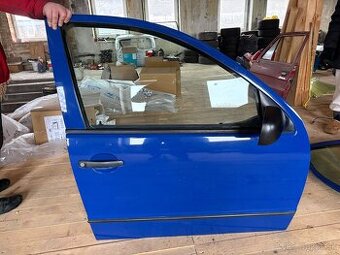 Škoda Fabia 1 spolujazdcove dvere