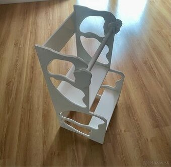 Učiaca veža / písací stolík so sedačkou