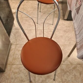 Kovove stoličky 2 kusy